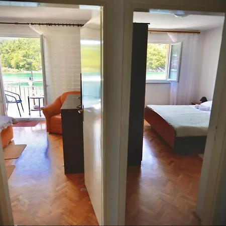 Niksa * Novigrad (Dalmatia)