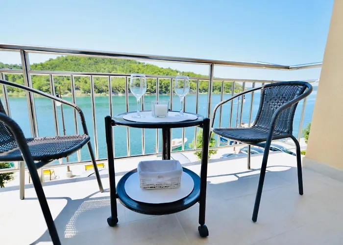 Niksa Новиград-Далмация