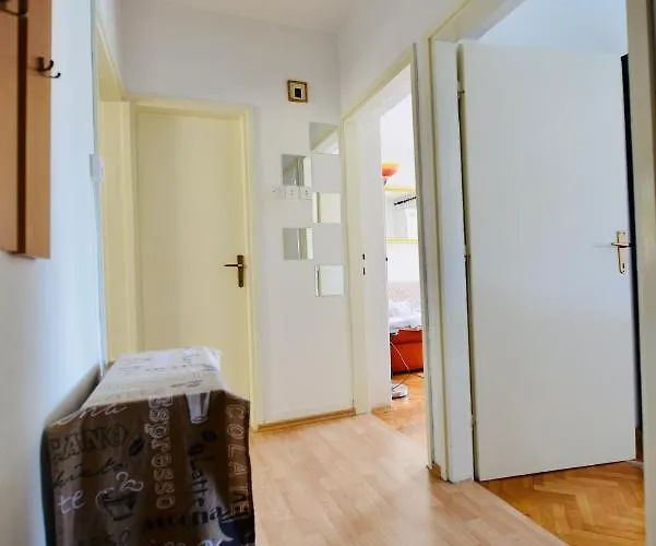 Апартаменты Niksa *